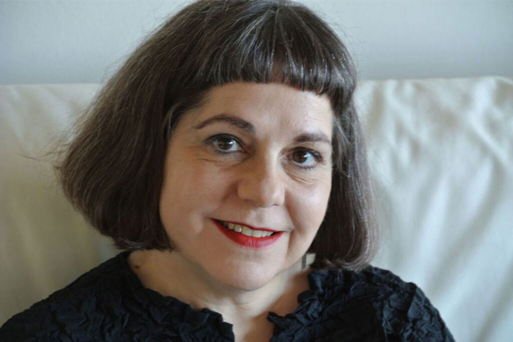 Photo of Elisabeth Bronfen.